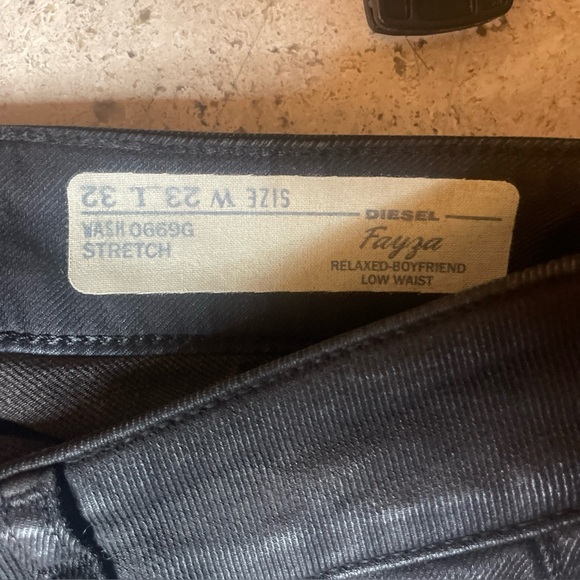 Diesel Women’s Black Jeans Fayza Relaxed Boyfriend Size 23 X 24 Inseam - Picture 10 of 12